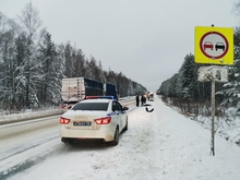 В Березовском сотрудники Госавтоинспекции выясняют обстоятельства смертельного ДТП