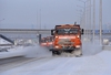 Трассы Свердловской области очищают от снежных завалов 334 единицы спецтехники