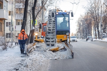 За сутки с улиц Екатеринбурга вывезли почти 6 тысяч тонн снега