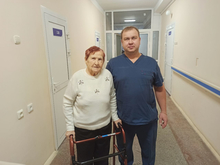 Уральские врачи успешно заменили сустав 96-летней жительнице Полевского
