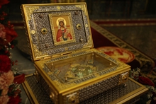 На Божественную литургию в честь празднования Дня святой Екатерины собрались тысячи верующих Екатеринбурга
