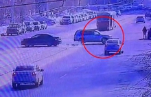 В Екатеринбурге LADA проехала перекресток на красный и устроила ДТП