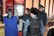 Судебные приставы Екатеринбурга закрыли на три месяца кафе на Овощебазе № 4