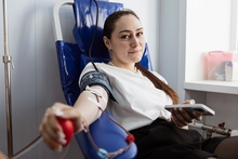 Корпоративные доноры Благотворительного фонда «Синара» сдали 140 литров плазмы крови