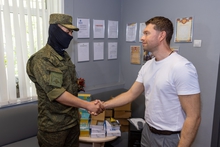 Депутат Алексей Вихарев передал спецтехнику для бесперебойной связи на СВО