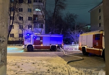 В Екатеринбурге на пожаре сотрудники МЧС России эвакуировали 70 человек