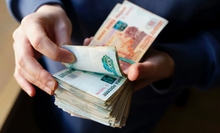 Определены самые высокооплачиваемые зарплаты на Среднем Урале