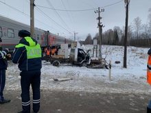 В Свердловской области на железнодорожном переезде тепловоз сбил «Газель»
