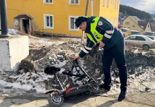 На Среднем Урале дети попали в больницу, покатавшись на мощном электросамокате