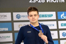 Денис Паслер назначил именные стипендии свердловчанам, достигших высоких спортивных результатов