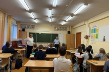 Семиклассница из Екатеринбурга «проиграла в лотерею» более 300 тысяч с карты отца