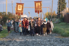 Владыка Евгений благословил Свято-Симеоновский крестный ход в старейшем селе Среднего Урала Владыка Евгений благословил Свято-Симеоновский крестный ход в старейшем селе Среднего Урала