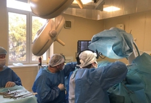 Травматологи ЦГКБ №24 помогли 45-летнему пациенту снова начать ходить после четвертого перелома