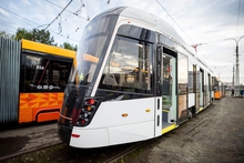 Уникальный трамвай вышел на обкатку в Екатеринбурге Уникальный трамвай вышел на обкатку в Екатеринбурге