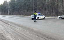 На автодороге «Екатеринбург-Реж- Алапаевск» временно закрыто движение в обе стороны На автодороге «Екатеринбург-Реж- Алапаевск» временно закрыто движение в обе стороны
