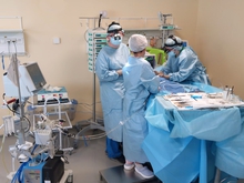 Свердловские врачи спасли годовалого ребенка, у которого в бронх попал кусочек глины Свердловские врачи спасли годовалого ребенка, у которого в бронх попал кусочек глины