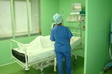 В Екатеринбурге врачи провели 12 операций мужчине, который упал с четвертого этажа