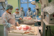 Более 107 тысяч новорожденных из УрФО прошли расширенный неонатальный скрининг