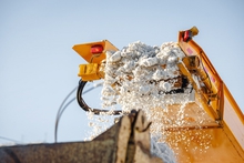 С улиц Екатеринбурга на полигоны вывезли более 12 тысяч тонн снега