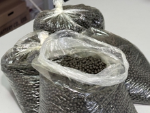 Уральские таможенники не пропустили в регион 17 килограммов насвая