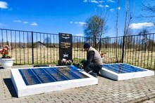 Волонтеры БФ «Синара» почтили память воинов Великой Отечественной войны по всей России